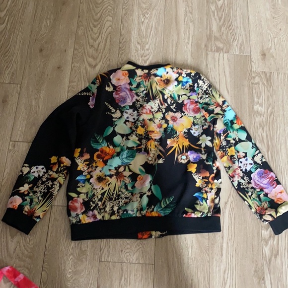 Bomber floral jacket, medium size - Picture 2 of 3
